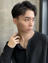 トルネード(TORNADO) ツーブロックアップバングショート メンズカット 眉カットA0108