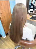 ロング×ヘーゼルベージュ