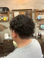 アールズ ヘア(R's hair)&nbsp;MEN’S HAIR/サーフカール/刈り上げセンターパート/印西