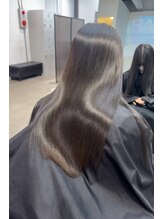 赤みを消す独自の色のコントロールでパサつきゼロの潤い溢れる上品な透け感演出♪
