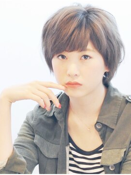 ヘアーサロン ラフリジー(Loufreasy) 【イルミナカラー】× シンプル重視の大人ショート