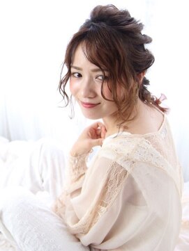 リラ ヘアー(LILA HAIR) 【LILA  HAIR】リボン付きダウンスタイル