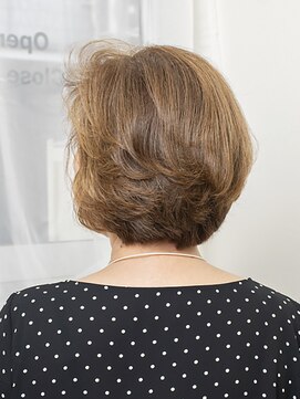 クルー(cluew) ショートボブ