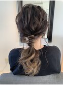 大人かわいい　ポニーテール　おくれ毛　小顔　清楚　ナチュラル
