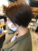 エム(EM) 前下がりくびれショート