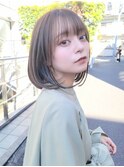 透け感ミディアムボブ