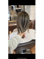 リバレッジ 広尾(Leverage)&nbsp;艶ベージュバレイヤージュ【広尾/恵比寿】担当:柴崎