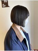 大平/切りっぱなしボブストレートグレージュ前下がりミニボブ