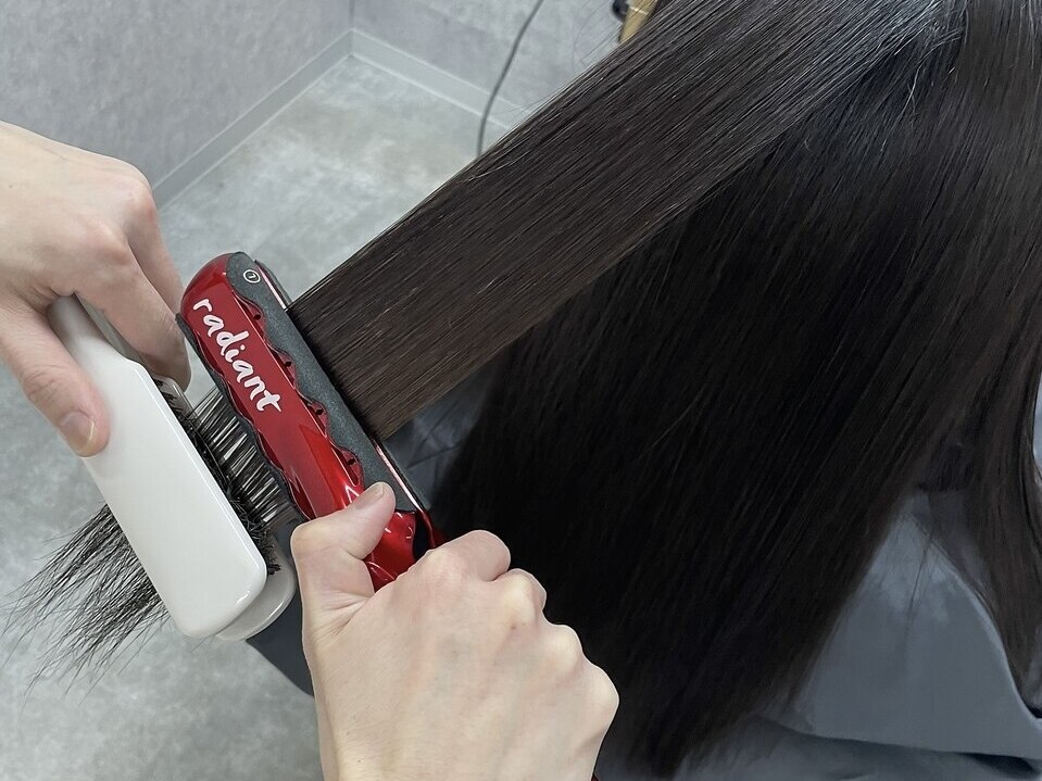 くせ毛の専門家《Natural》の魔法の縮毛矯正【ケアルーガ】のご紹介