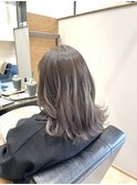 人気!ミディアムレイヤースタイル
