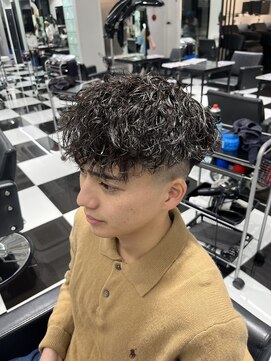 オーシャントーキョー(OCEAN TOKYO) 波巻きマッシュパーマメンズツイストスパイラルツーブロック