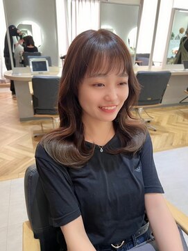 ジーナ 北千住ミルディス通り(Zina) ミルクティーベージュ韓国レイヤー【Zina北千住ミルディス通り】