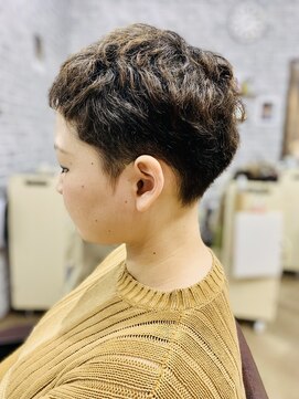 サロンドクロエ(Salon de Chloe) ベリーショート__ショート__刈り上げ__10代/20代/30代/40代/50代