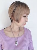 <丸みショート前下がりショートボブ耳かけショートボブ30代40代2