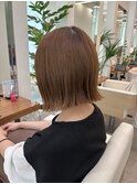 切りっぱなし外はねボブ