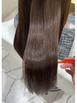 シアン 栄店(CYAN.) 栄養補給バッチリでこの艶感!無加工でもサラ艶ヘア