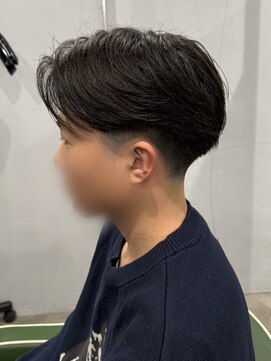 ガイ ラタン ウエスト(GUY lattan west) フェザーショート/MEN’S HAIR/テーパーフェード/センターパート