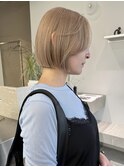透明感カラーブロンドミルクティーボブ