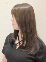 トイロ(toiro)&nbsp;レイヤーカットミルクティーベージュブリーチカラーダブルカラー