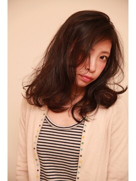 ビードロ(VIDOR) 揺れ動く毛先