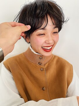 フィルムス 新宿(FILMS) 斜めバング/グレージュカラー/デザインカラー/シルキーベージュ