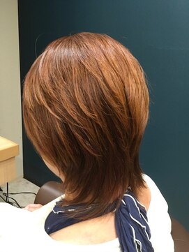 ヘアサロンアンドヘアメイクディー(hair salon hair make D) 仙台D 流れるウルフレイヤー×マッシュショート 吉瀬美智子style