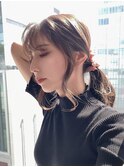 韓国風顔周りレイヤーロング×ミルクティーアッシュ 斜めバング