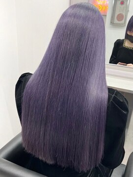 ウィコ 新宿(WICO) ペールバイオレット[ケアブリーチ/ペールベージュ/新宿駅]