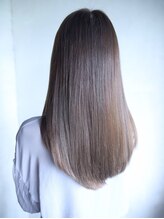 ケアしながら柔らかく伸ばす全く新発想ストレート☆アリミノ　 QUOLINE(クオライン)縮毛矯正。