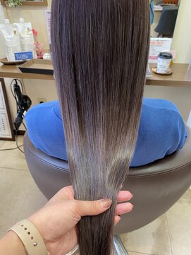 コアフィールフィス(COIFFURE fils) 新規お得クーポンあり【見附　今町】ハイライトストレートヘア