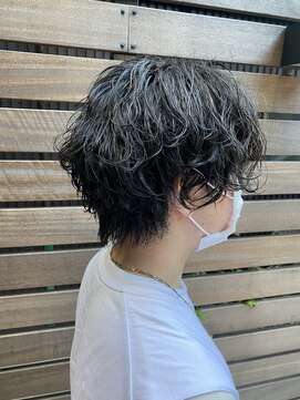 カインド(KIND) 【kind】ナチュラルウルフ波ウェーブ