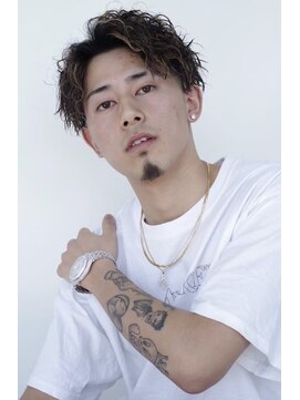 ザ オーダー(THE ORDER) センターパートツイストスパイラルパーマ波巻きスパイラルパーマ