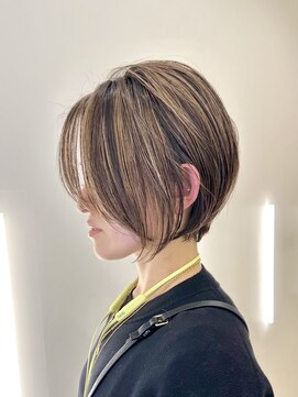 リノア 鵠沼海岸(LINOA) デザインカラー/レイヤーカット/ウェットヘア/オリーブベージュ
