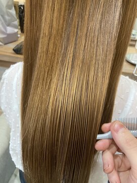 ユーリカ リチェルコ 四天王寺前夕陽ケ丘店 髪質改善トリートメント