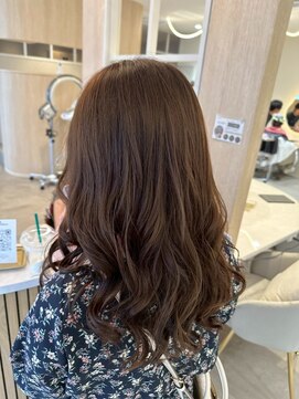 ルーチェココ ブラン(Lu'ce coco blanc) 透け感ブラウンのゆるふわロング