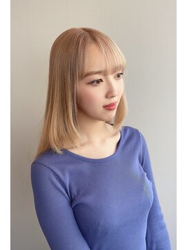 モア(more) ホワイトベージュ