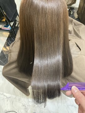 ルーツ(Roots) 艶髪