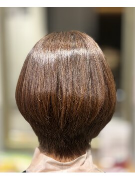 アンジー(Angee) 自然なボリューム感の髪質改善