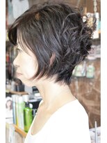 オーバーキャプテンネイキッド(OVER CAPTAIN NAKED)&nbsp;シルエット重視なミセスのモードショート