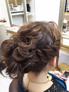 センスオブヘアー(Sense of hair) 結婚式お招ばれ編み込みアレンジ