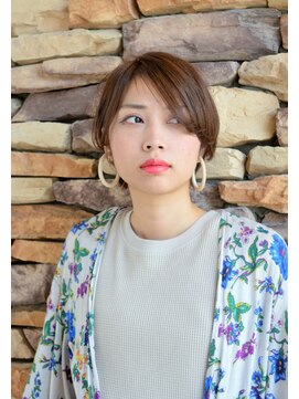 エレナ(Helena) 短めでも女らしく