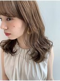 ナチュラルに流れる前髪