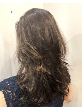 エスヘアー 名古屋 金山(es hair) 透明感♪髪質改善カラー小顔艶感セミディグレージュハイライト