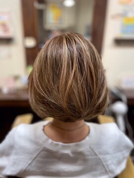カルナヘアー(carna hair) おすすめボブ　ハイライト入ノンジアミンカラー