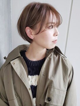 ルアーナ(LUANA) フェザーバングが可愛いショートスタイル☆