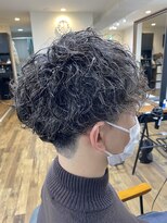 テーラヘアー 南行徳店(TELA HAIR) ナチュラルグレイヘア×スパイラルパーマ【TELA】