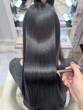 リー 梅田(Lee) プレミアム髪質改善