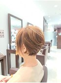 ショートボブ