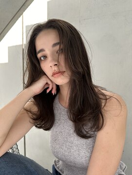 ラグゼ(Luxe) 抜け感レイヤーヘア【Luxe鹿田優太】丸型/卵型/四角/ベース