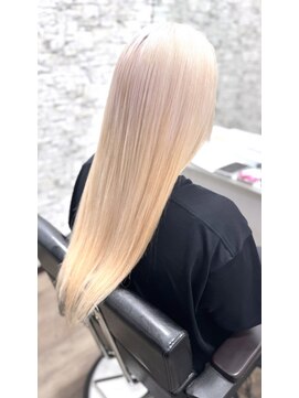 ビースト(BEEST) white blonde